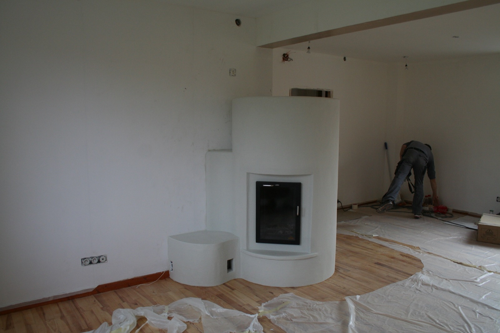 A white column standing on its round base