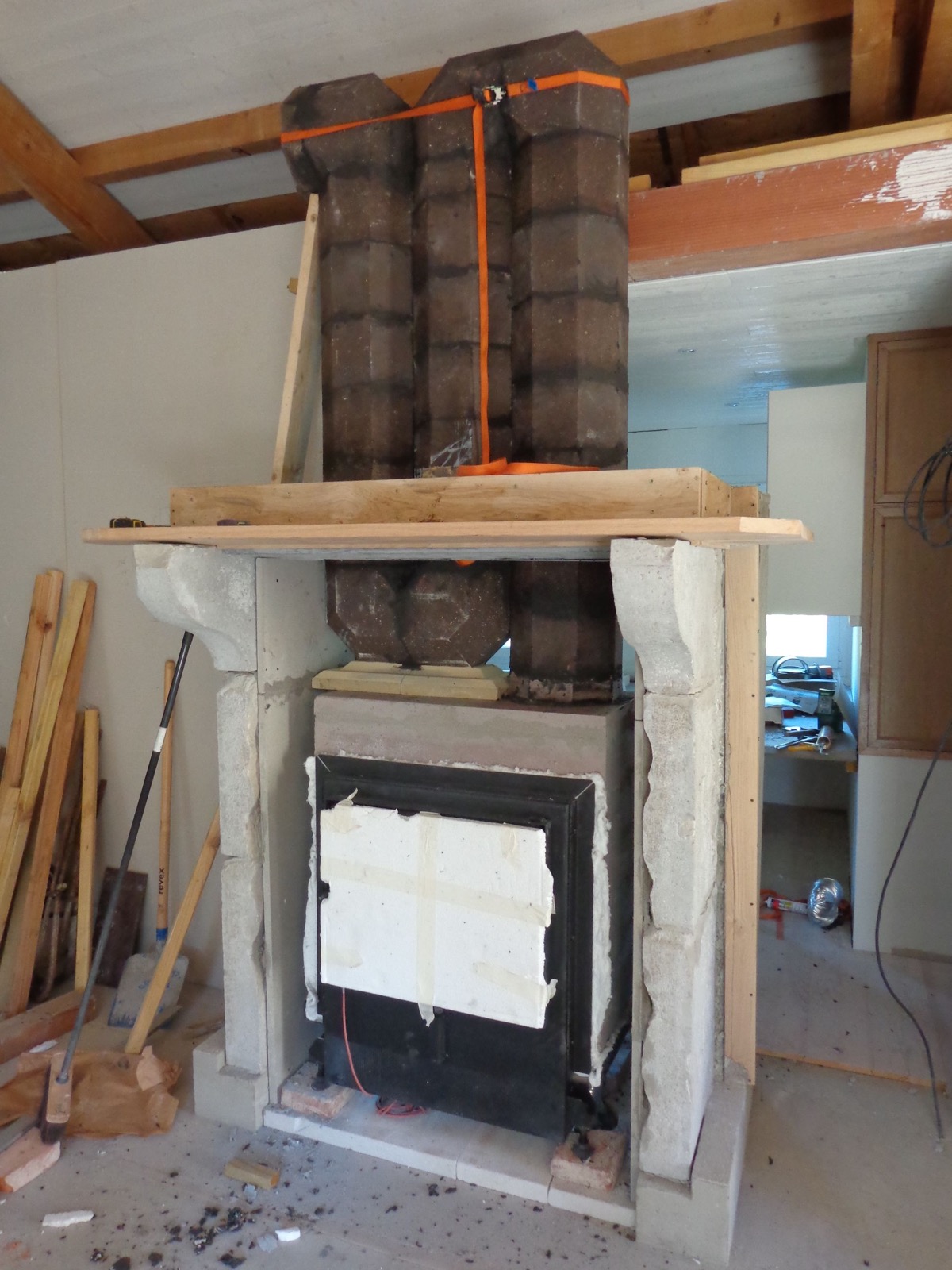 Supported self-build: the heat-storage column in place